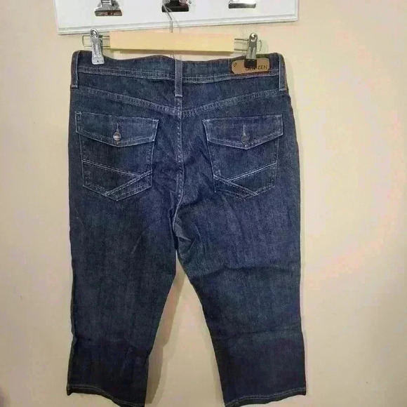 27. Denizen by levis bumuda Capri jeans size 10/32 - Picture 6 of 8
